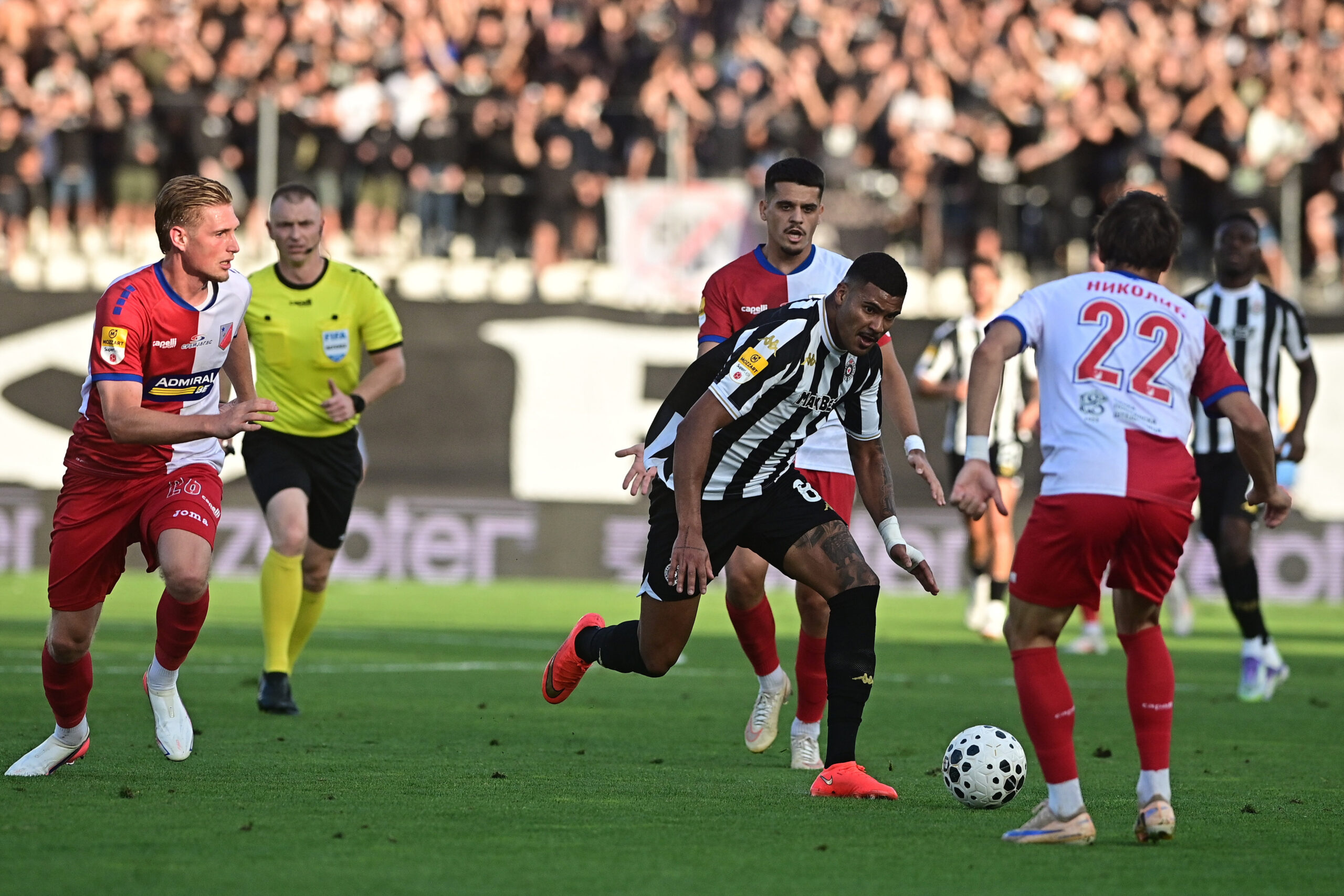 Lazar Nikolić dobio prvi poziv za Srbiju: Put od Partizana do Zvezde doneo priznanje u 27. godini – Lazar Nikolić Vojvodina Srbija