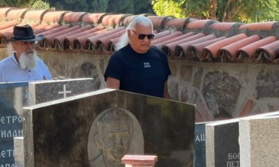 PET GODINA SEĆANJA NA MARINU TUCAKOVIĆ: Suprug Aleksandar Radulović Futa posetio njen grob na Novom groblju (FOTO) (VIDEO) – poseta Fute grobu Marine Tucaković