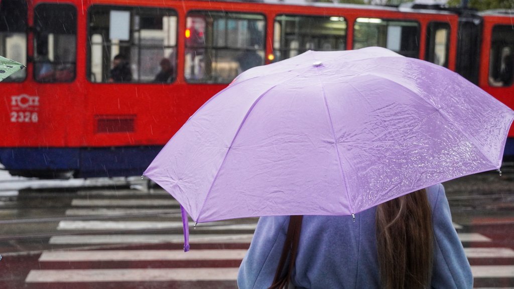 Vremenska prognoza za Srbiju: Promenljivo oblačno i toplo, lokalna kiša popodne