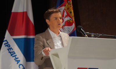 Ana Brnabić posetila Grošnicu tokom kampanje, građani priredili srdačan doček – atmosfera sa lica mesta