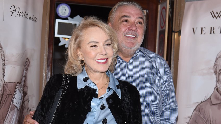KAKO IZGLEDA SVAKODNEVICA POZNATE PEVAČICE: Lepa Brena i Boba Živojinović važe za omiljene komšije na Bežanijskoj kosi (FOTO) – svakodnevica Lepa Brena