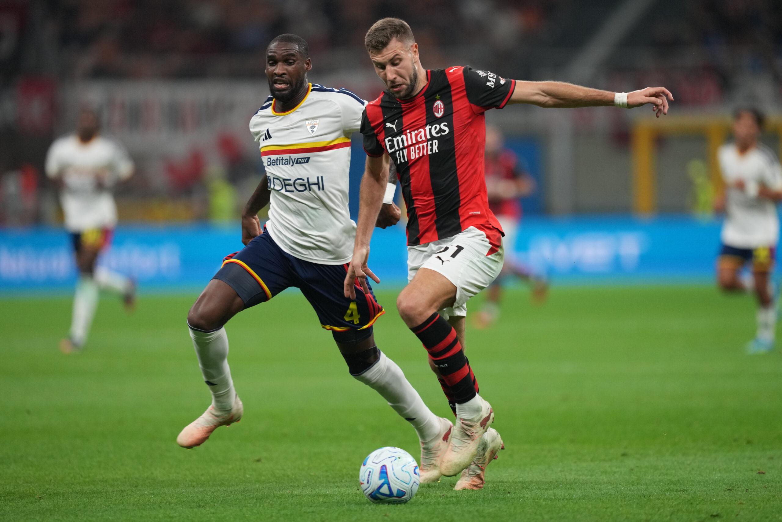 Milan pobedio Leće 3:0: Strahinja Pavlović asistirao za novu sigurnu pobedu Rosonera