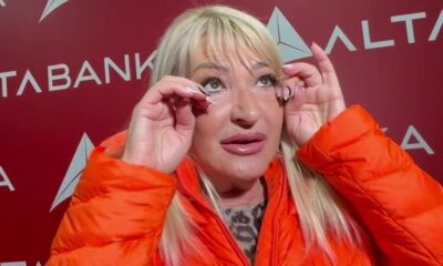 NEPRIJATNO ISKUSTVO PEVAČICE NA SLAVLJU: Goca Lazarević ispričala kako ju je nepoznat čovek vukao za rukav tokom nastupa – neprijatno iskustvo na nastupu