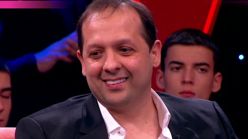 EMIR HABIBOVIĆ PROSLAVLJA PRINOVU U PORODICI: Pevaču stigao šesti sin Amin, svi radosni zbog vesti (FOTO) – Emir Habibović šesto dete