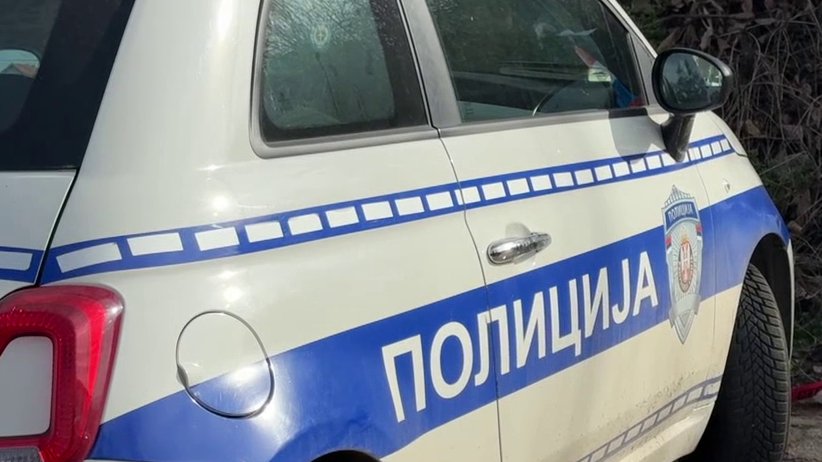 Maskirani napadači upali džipom na rođendan u Grockoj: Trojica pretučena – napad u Grockoj