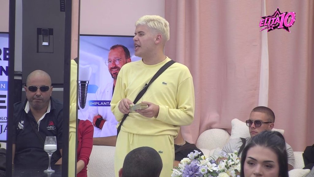 TERZA U CENTRU PAŽNJE RIJALITIJA: Borislav Terzić deli budžet i smiruje tenzije među učesnicima (VIDEO) – Terza deli budžet