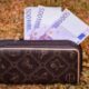 Prosečna plata u Hrvatskoj dostigla 1.540 evra u julu, avio-prevoz najplaćeniji sektor