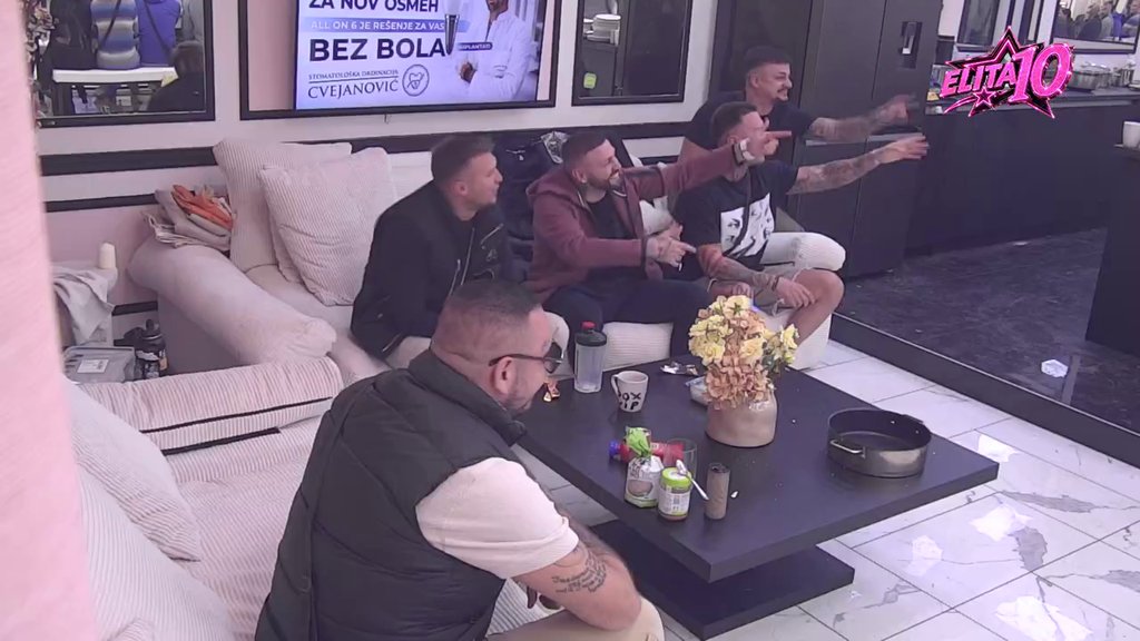 ŽESTOKE REČI ZA STOLOM: Dača kritikovao Aneli zbog ponašanja tokom emisije Pretres nedelje (VIDEO) – Pretres nedelje sa Milanom Miloševićem