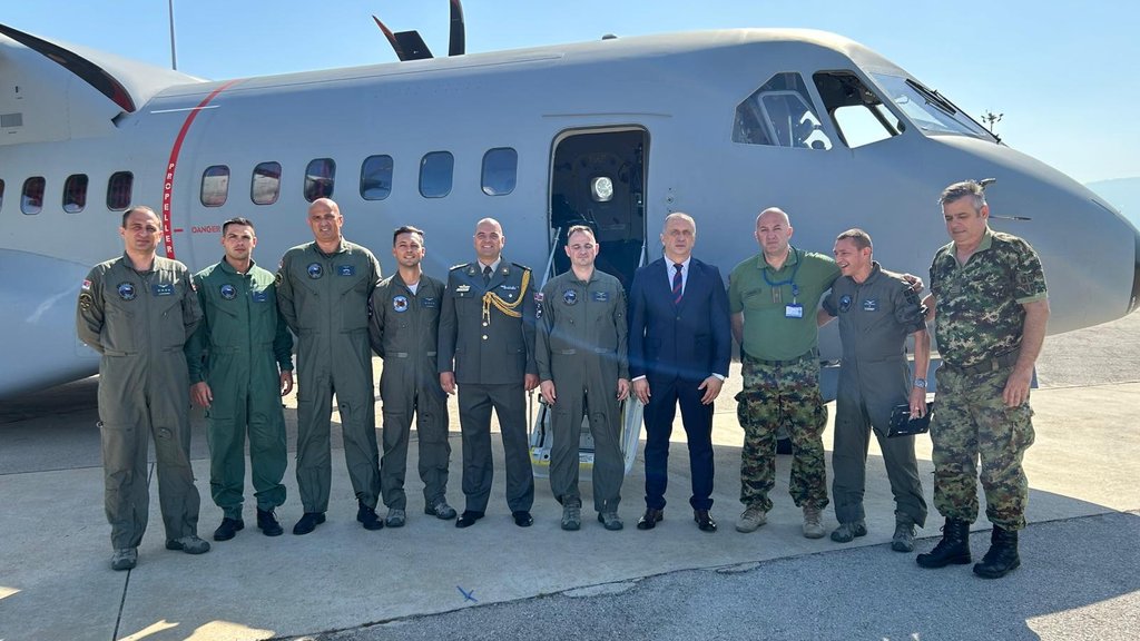 Plaketa zahvalnosti generalu Miljanu Stanojeviću: Priznanje za doprinos u Vladičinom Hanu