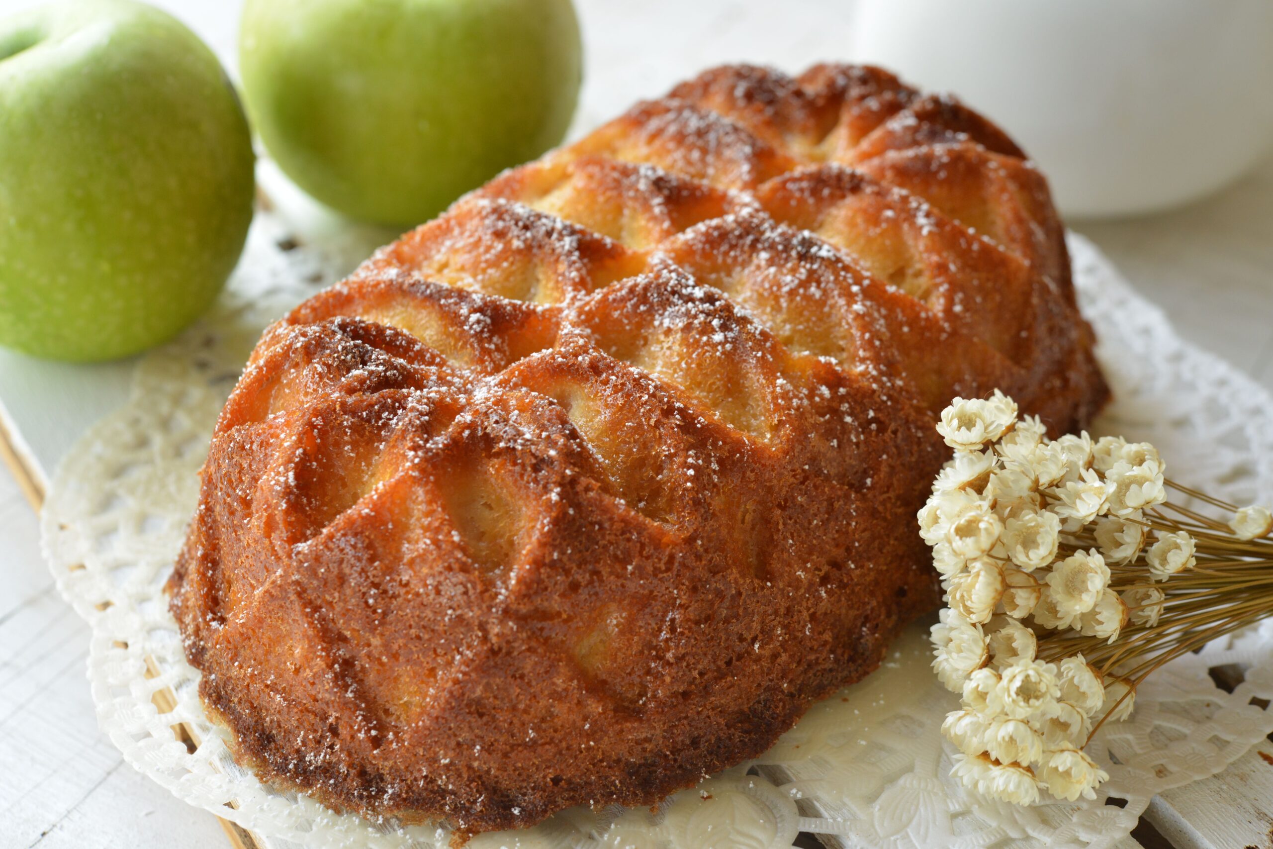 Brzi kolač od jabuka za svaki dan: Recept za zauzete žene
