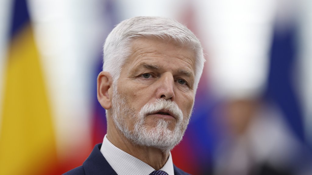 Češki predsednik Petr Pavel: Da li NATO treba da obara ruske avione? – NATO i ruski avioni