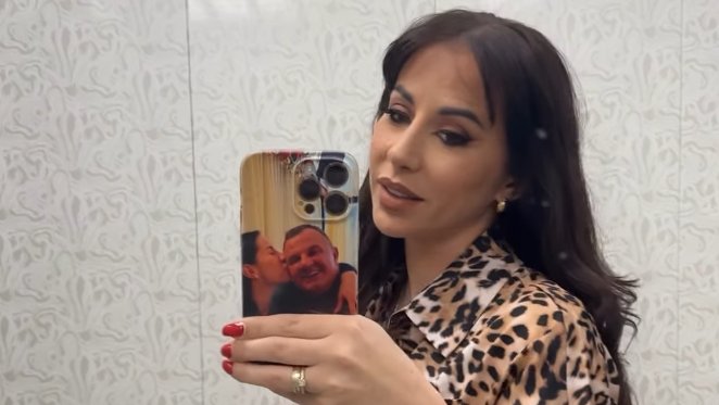 KAKO JE ALEKSANDRA TADIĆ CIPKA ODGOVORILA NA PRITISKE OKOLINE: Pevačica otkrila svoj stav o majčinstvu posle porodične tragedije (FOTO) – pritisak zbog majčinstva