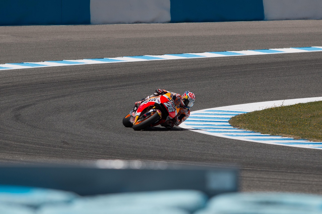 Carlos Cano, Milan Pawelec i Álvaro Lucas pred osvajanjem titula na Motorlandu – Carlos Cano Moto3 Motorland