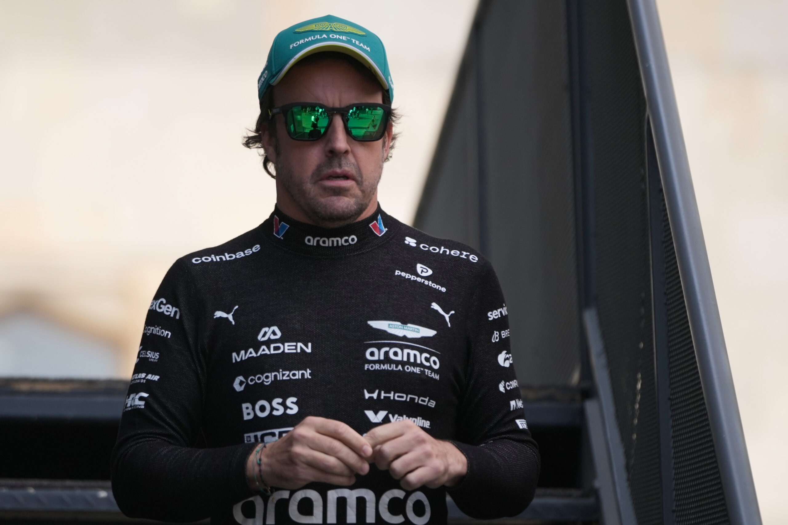 Fernando Alonso i Honda: Potreba za promenama posle teškog vikenda u Bakuu