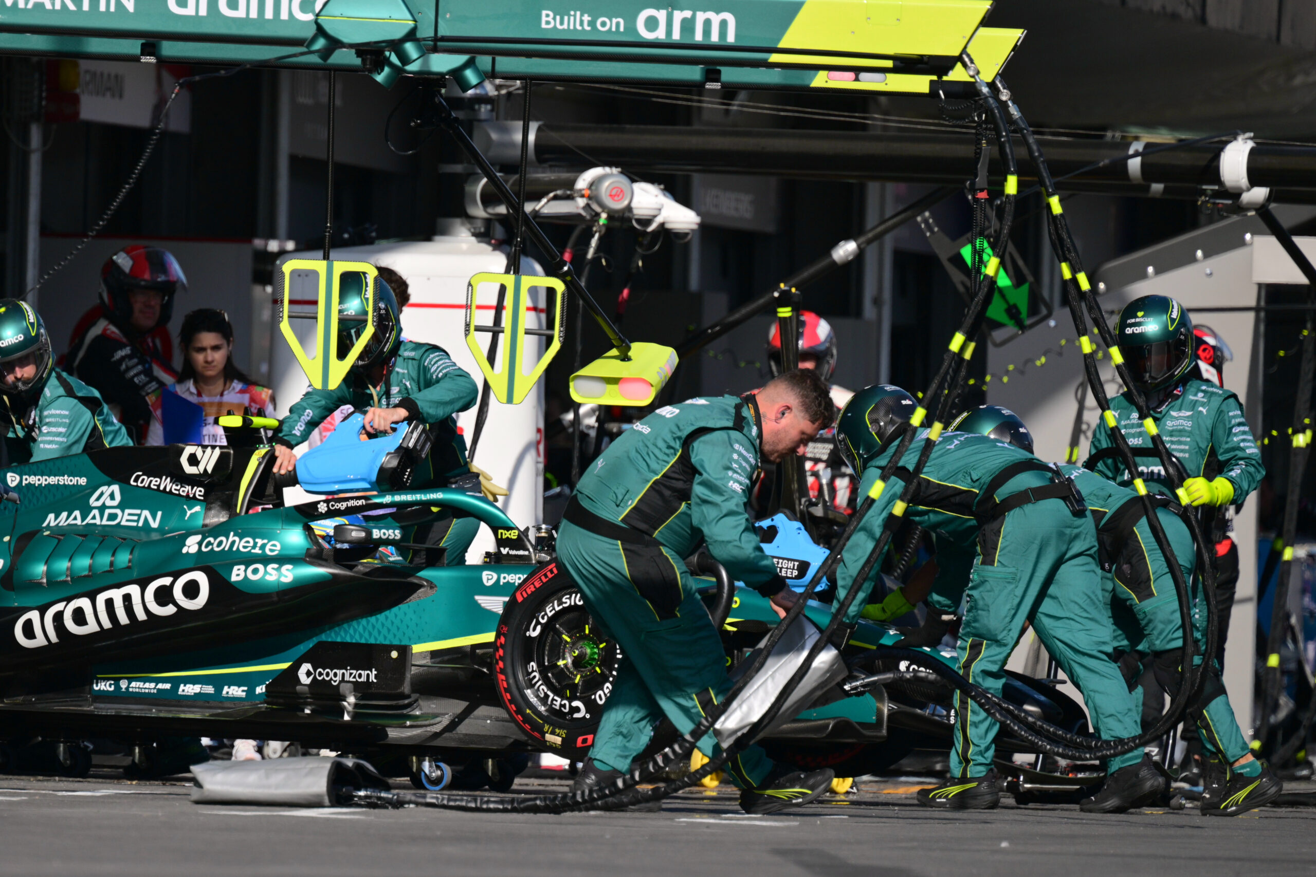Fernando Alonso prekinuo trku u Bakuu nakon 21 kruga zbog problema sa brzinom – Alonso problemi sa brzinom