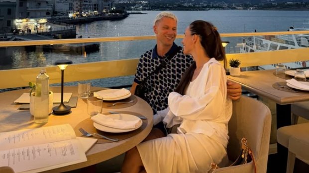IZNENAĐENJE NA LUKSUZNOJ DESTINACIJI: Relja Popović i Nikolija Jovanović pokazali kako za ručak biraju jednostavna jela (FOTO)