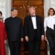 Melanija Tramp oduševila modnim izborom na svečanom ispraćaju – Melanija Tramp moda
