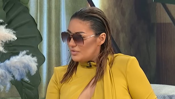 EMOTIVAN TRENUTAK OBEOLEŽIO PROSLAVU: Ana Nikolić slavila rođendan kod kuće, ćerka Tara pripremila iznenađenje (FOTO) – Ana Nikolić rođendan