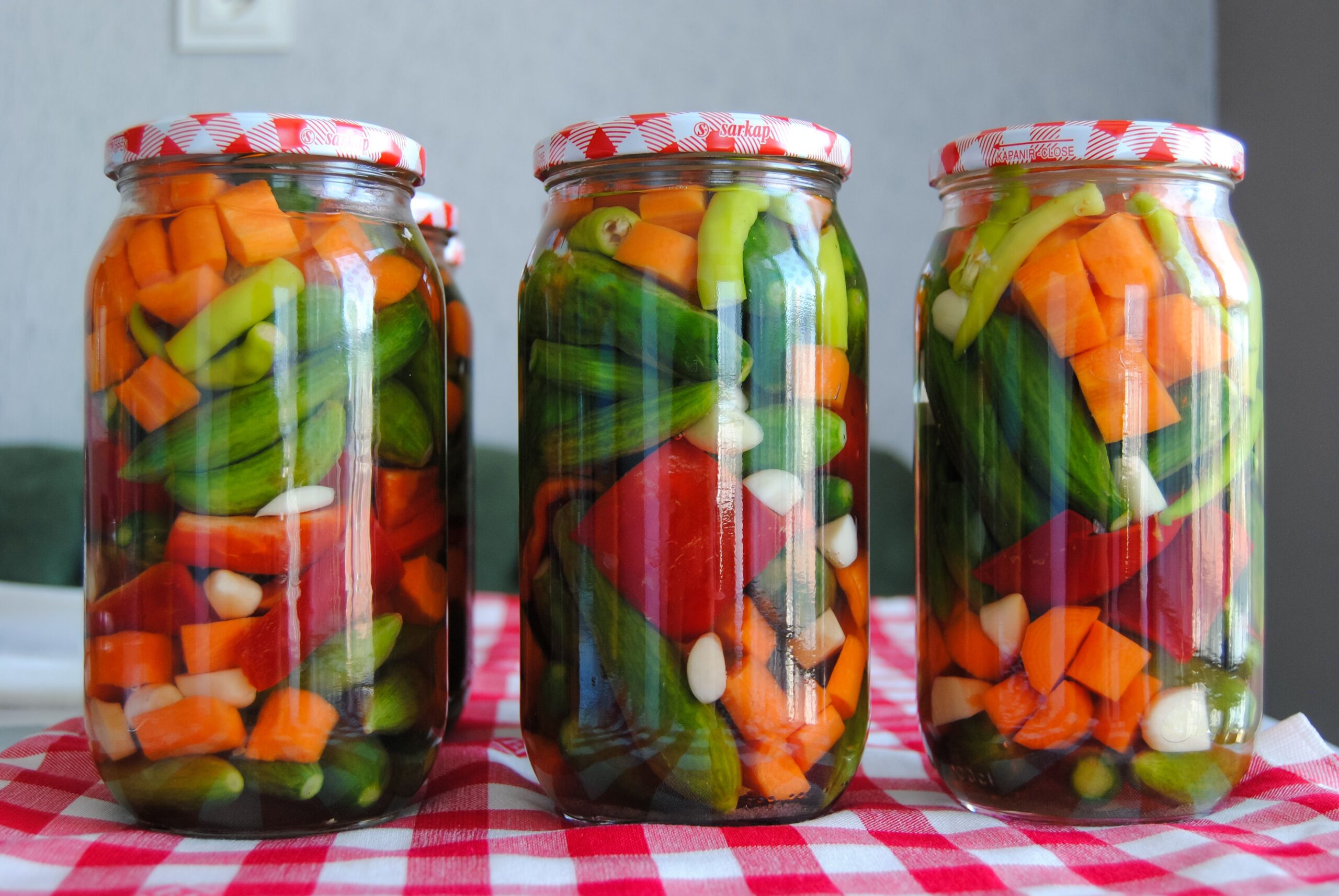 Fermentisana zimnica na stolu: Spoj tradicije i zdravlja za porodicu