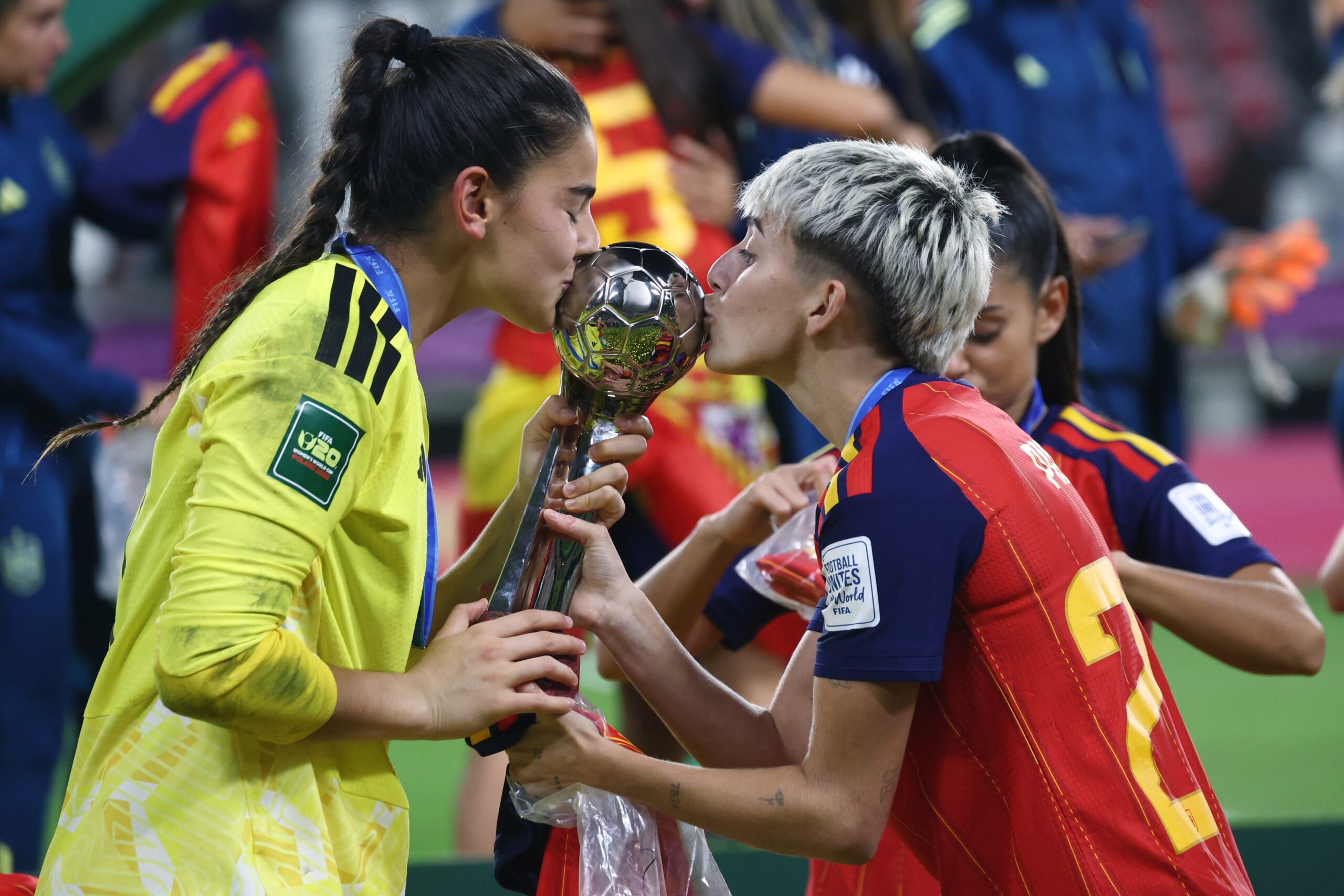 Laia Lopes briljirala protiv Koreje: Dve odbrane na penalima vratile Španiju na svetski tron – Laia Lopes penal finale