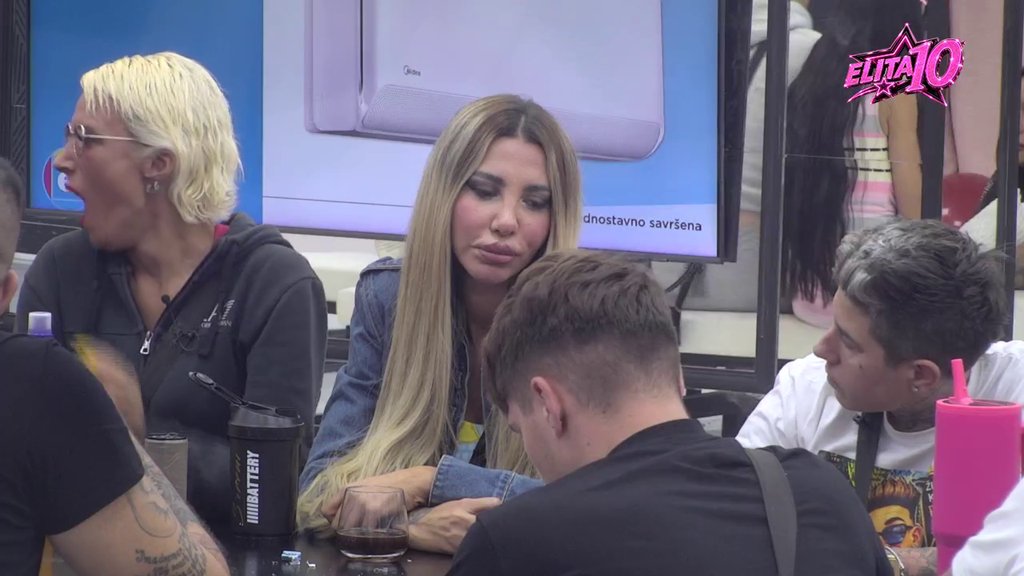 NEOBIČAN SUKOB U RIJALITIJU ELITA: Dača Virijević izneo oštre optužbe na račun Aneli Ahmić, reakcija pred kamerama (VIDEO) – Dača Virijević izneo kritike na račun Aneli Ahmić