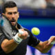 Novak Đoković i Karen Hačanov pokazali snagu na treningu u Pekingu: Da li bi mogli da zamene Roberta Karlosa?