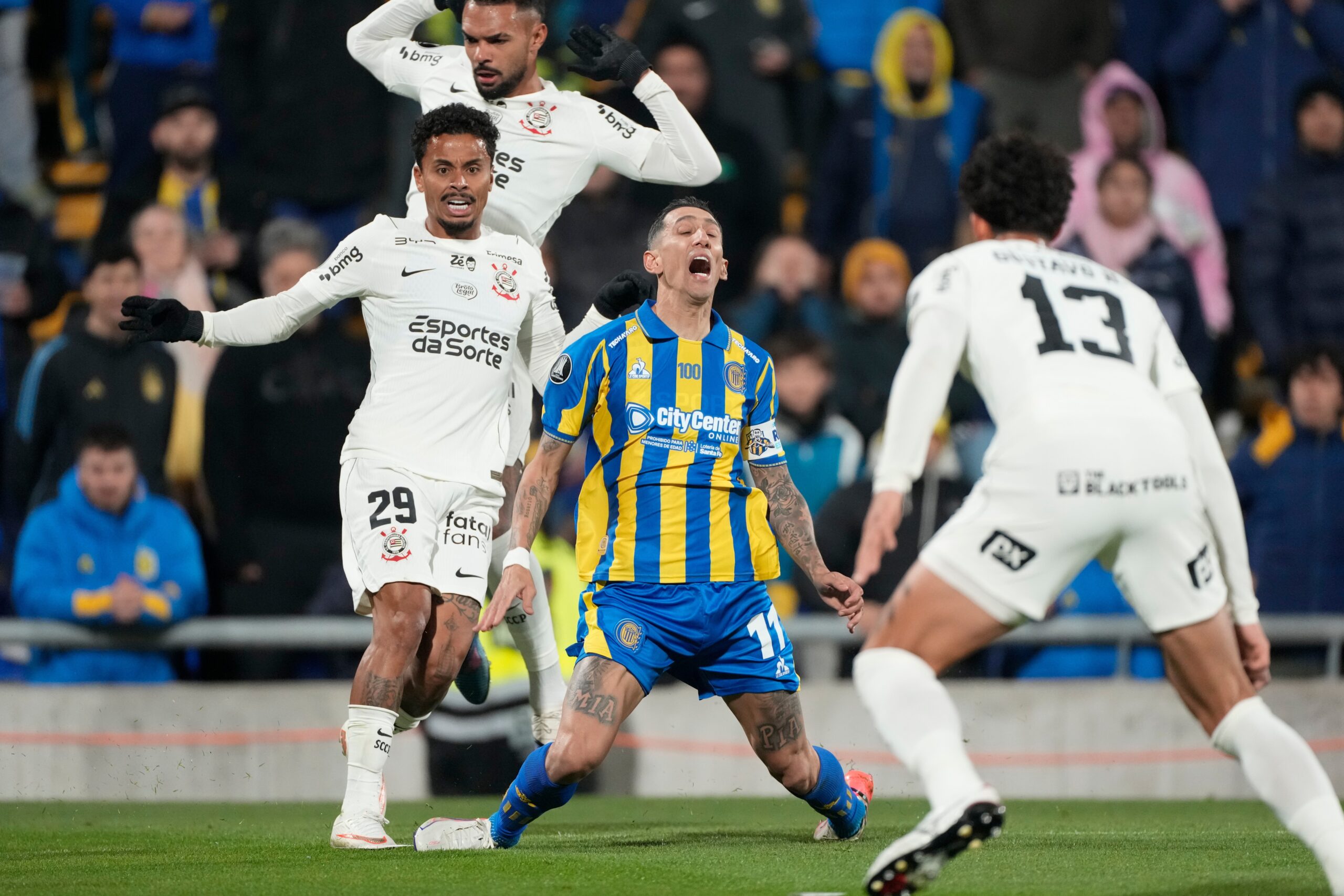 Rosario Central osvojio Superkupu sa 3:1 protiv Estudiantesa: Di Marijino veče i velika kontroverza