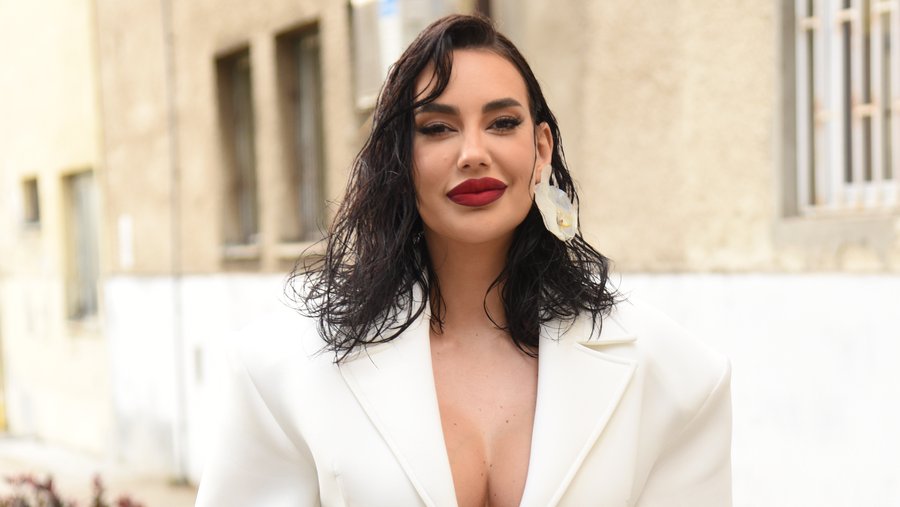 KAKO SU SE ODNOSI PROMENILI NA ESTRADI: Katarina Grujić otkrila zašto danas pažljivije bira prijatelje (FOTO) – odnosi na estradi