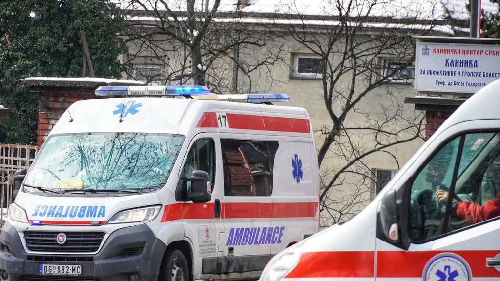 Napad na ekipu Hitne pomoći u Vranju: Vozač pretrpeo udarce, incident snimljen