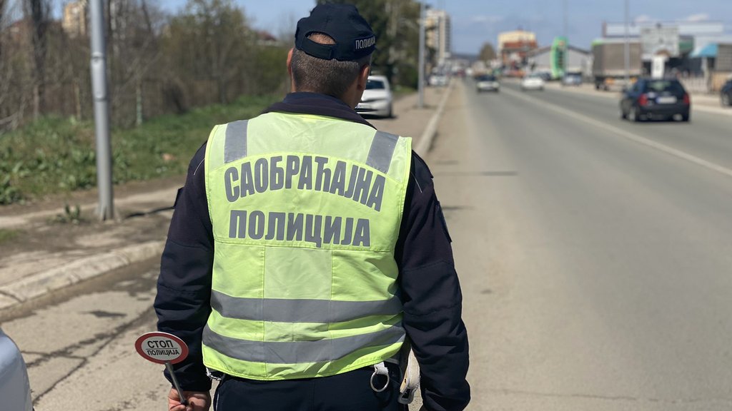 Pucanje dela trapa pri 100 km/h: Koji kvar može da ugrozi vašu bezbednost