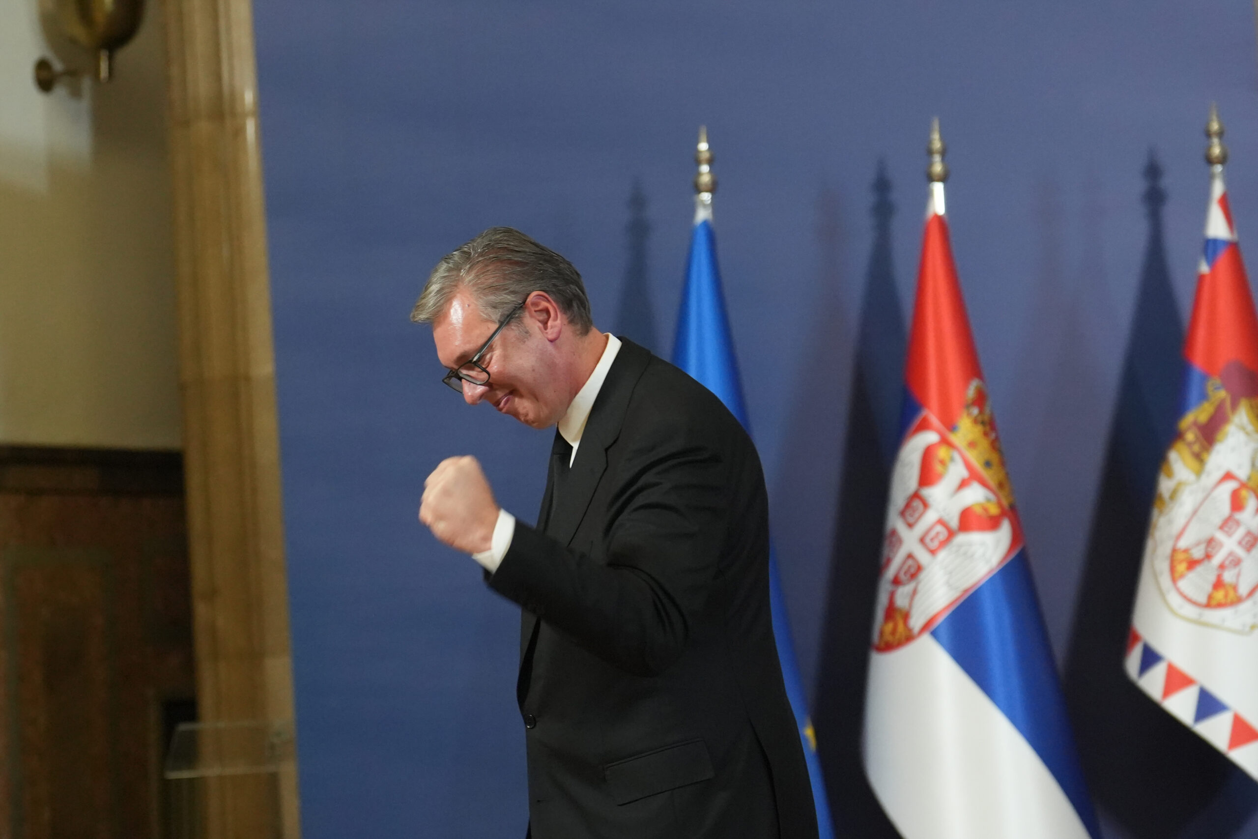 Vučić: Šapić snosi odgovornost za incident u Beogradu, javni funkcioneri moraju izbegavati sukobe – napad u Beogradu