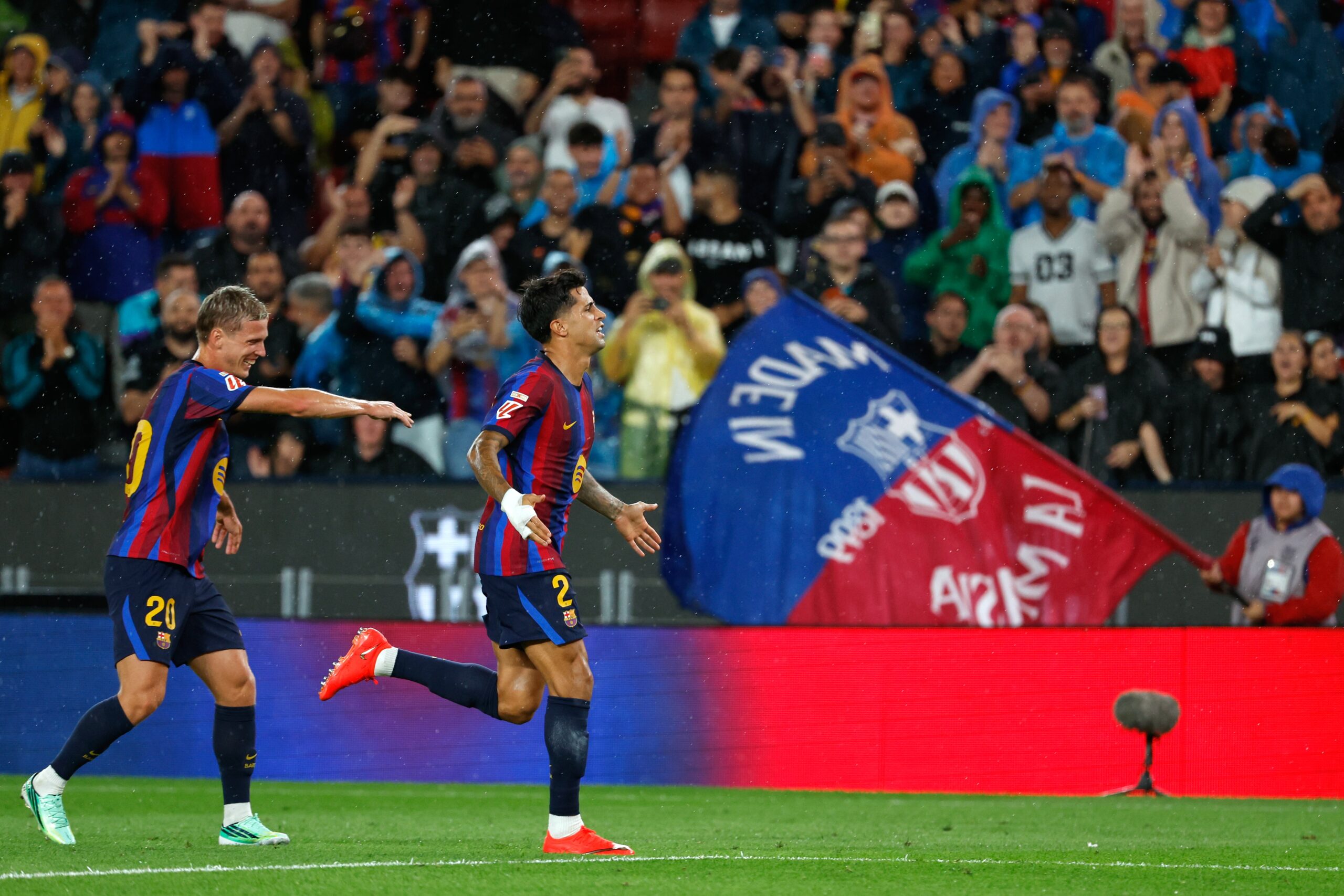 Joao Cancelo u punom sjaju: Kako portugalski bek osvaja Barselonu – Joao Cancelo Barselona