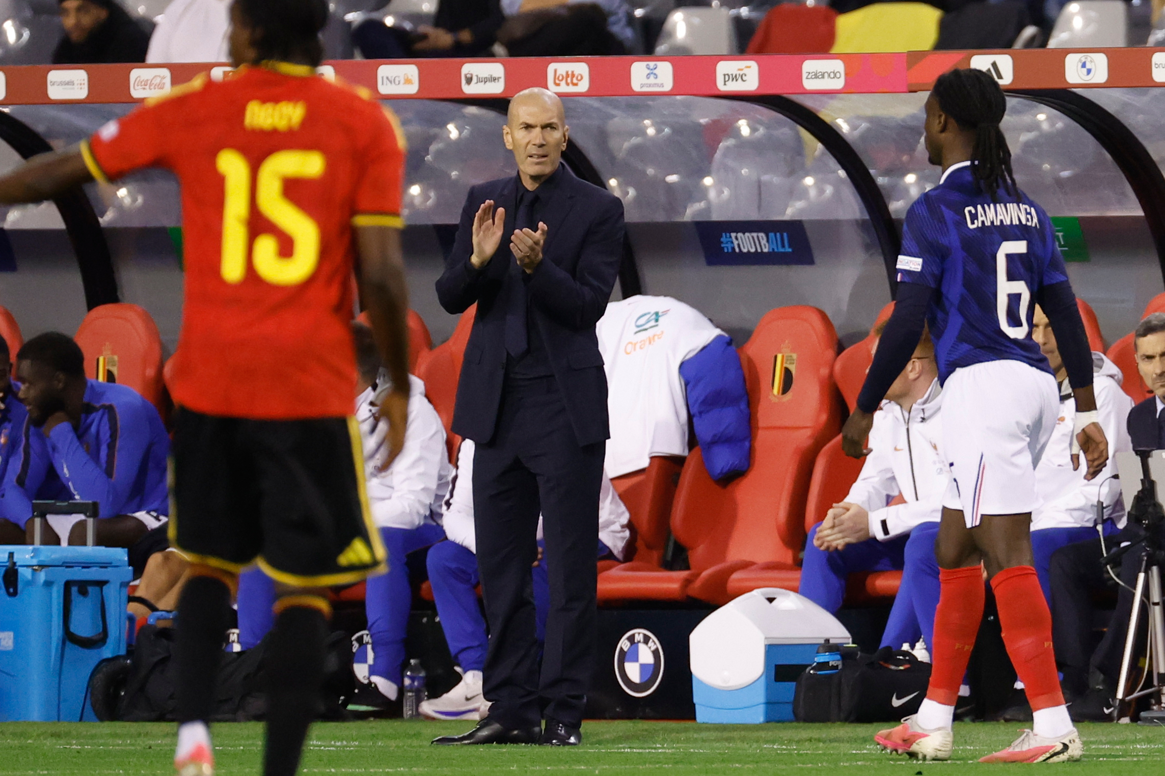 Zinedine Zidane ostavlja snažan utisak: Igrači Francuske oduševljeni njegovom tehnikom i pristupom – Zinedine Zidane Francuska selektor