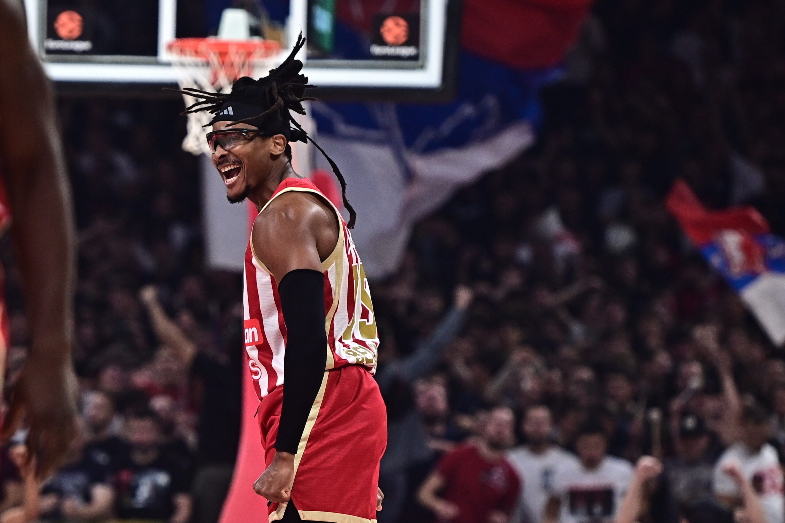 Crvena zvezda pobedila Efes 77:72 u trećem kolu Evrolige – Crvena zvezda Evroliga Efes