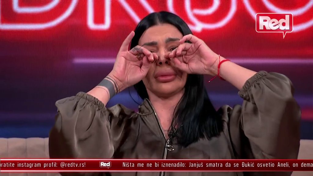 EMOTIVNI TRENUTAK U EMISIJI PITAO BIH ZA DRUGA: Jovana Novak Šmizla podelila kroz suze kako izgleda majčinstvo bez podrške (VIDEO)