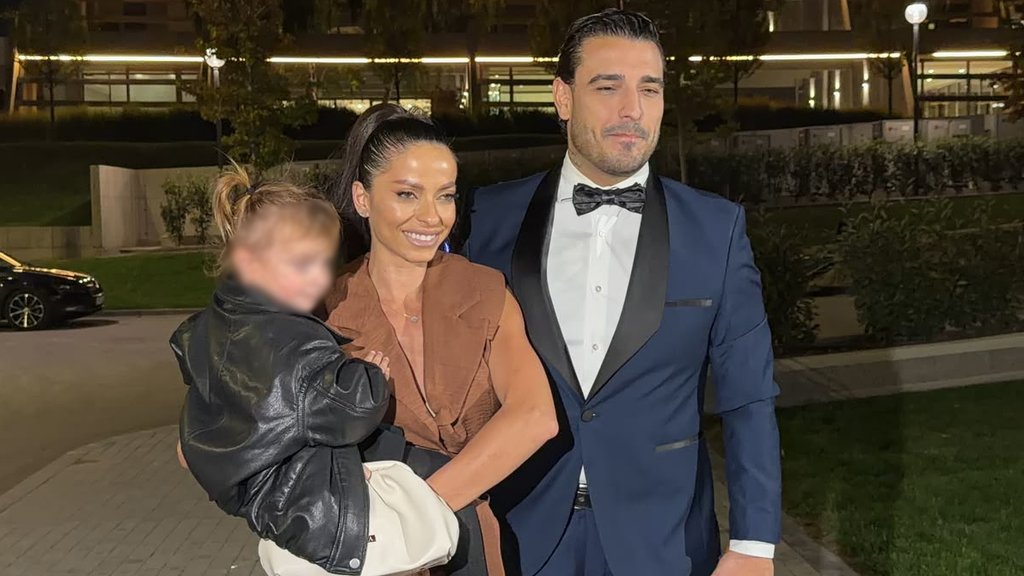KATARINA I SRNA PROVELE DAN DRUGAČIJE OD OBIČNOG: Umesto vrtića, uživale u igri kod kuće (FOTO) – Katarina Lazić Instagram