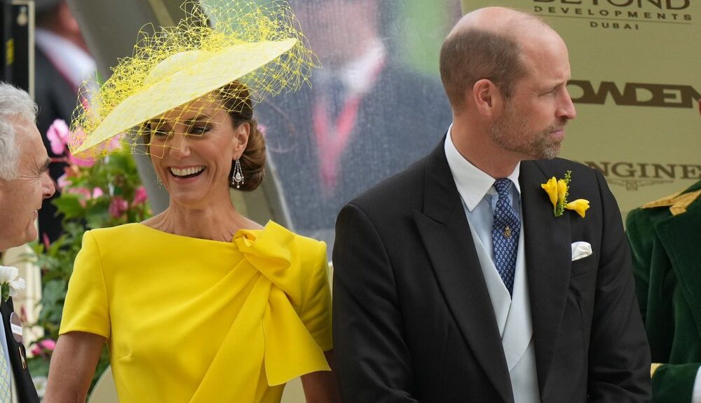 KO BI OČEKIVAO OVAKVU STRANU KEJT MIDLTON: Princeza od Velsa otkrila da najviše uživa u pranju sudova, a u kuhinji joj se pridružuje cela porodica (FOTO) – pranje sudova u kraljevskoj porodici