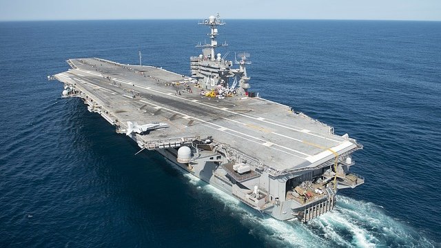 Američka mornarica na Bliskom istoku: Tri nosača aviona i marinci u zoni CENTCOM-a