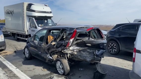 Tragedija na auto-putu kod Batajnice: Preživeo sudar, pa poginuo nakon izlaska iz vozila – nesreća kod Batajnice