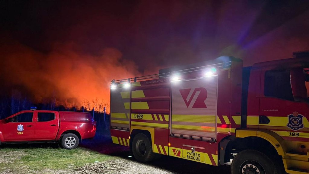 Nesreća u Vrbasu: Vatrogasci otkrili telo nakon požara u garaži – požar u Vrbasu