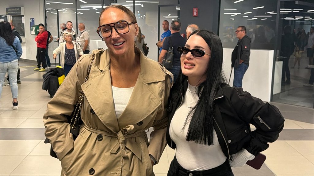POMIRENJE POSLE JAVNOG SUKOBA: Goga Sekulić i Zorana Mićanović zajedno na aerodromu, najavile duet (VIDEO)