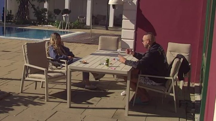 PONOVO JE NASTALA TENZIJA U RIJALITIJU: Filip Car i Aneli Ahmić vodili žučnu raspravu o odnosu, pa najavio novu devojku (VIDEO) – napad u rijalitiju
