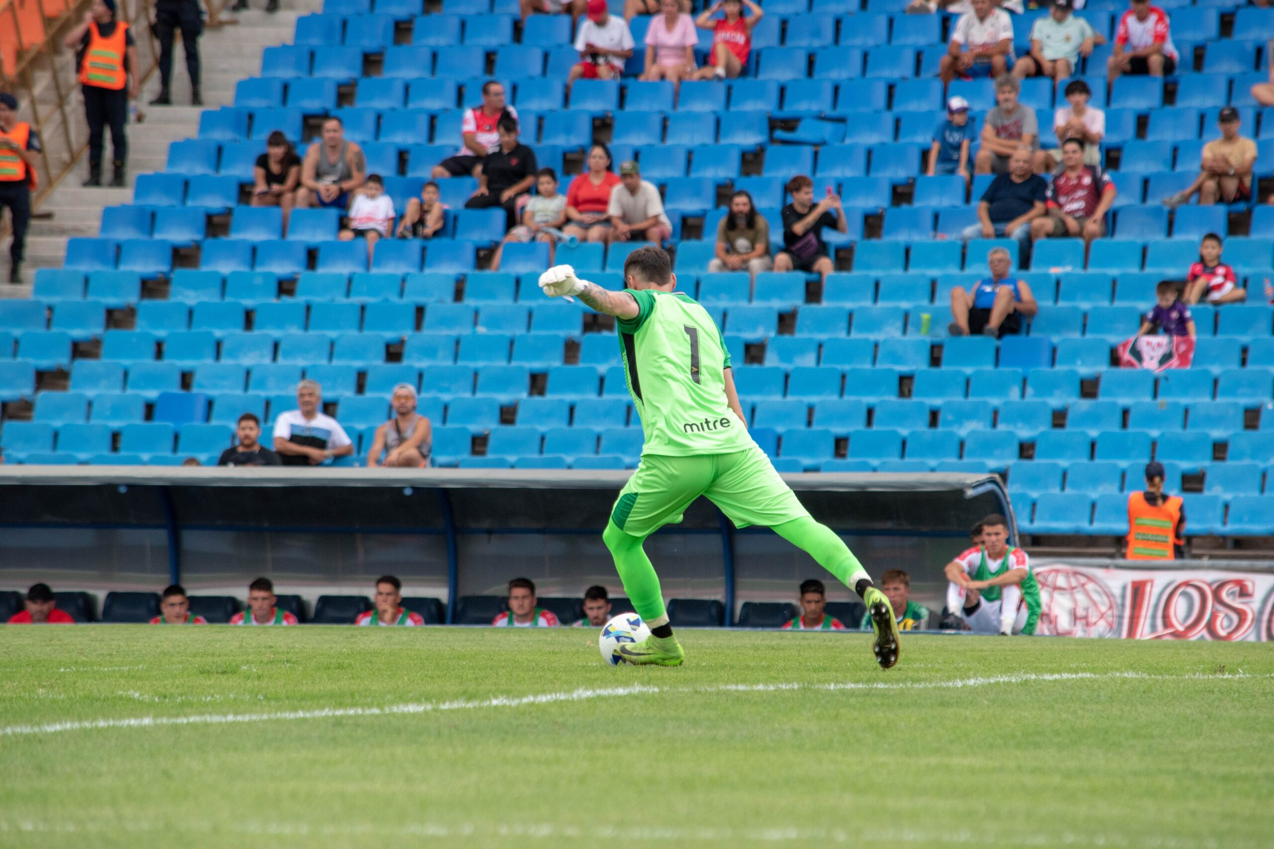 Aimen Moueffek zablistao u debiju za Kadiz: Gol i asistencija za ubedljivu pobedu 4:0 – Aimen Moueffek Kadiz Leganes