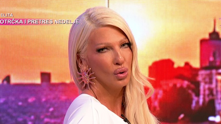 KAKO IZGLEDA PRIVATNO JELENA KARLEUŠA: Pevačica otkrila mladima zbog čega je najvažnije boriti se u životu (FOTO) – najvažnija životna lekcija
