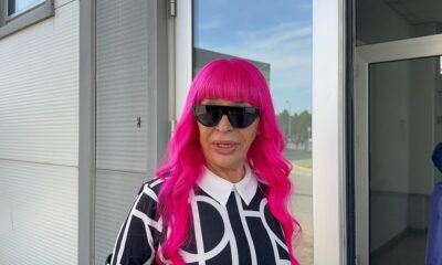OSMEH KOJI PRIVLAČI PAŽNJU: Zorica Brunclik prva stigla na snimanje Pinkovih zvezda, društvo joj pravi suprug (FOTO) (VIDEO) – Pinkove zvezde