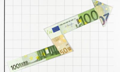 Poslovna aktivnost u evrozoni raste najbrže u 3,5 godine, evro pao na 1,11 dolara