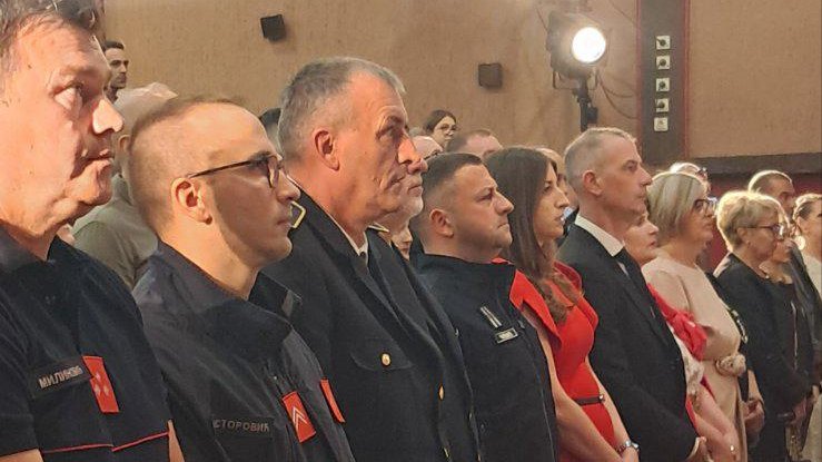 Povelja opštine Kovin za srpske heroje: Priznanje Sektoru za vanredne situacije za hrabrost u Deliblatskoj peščari
