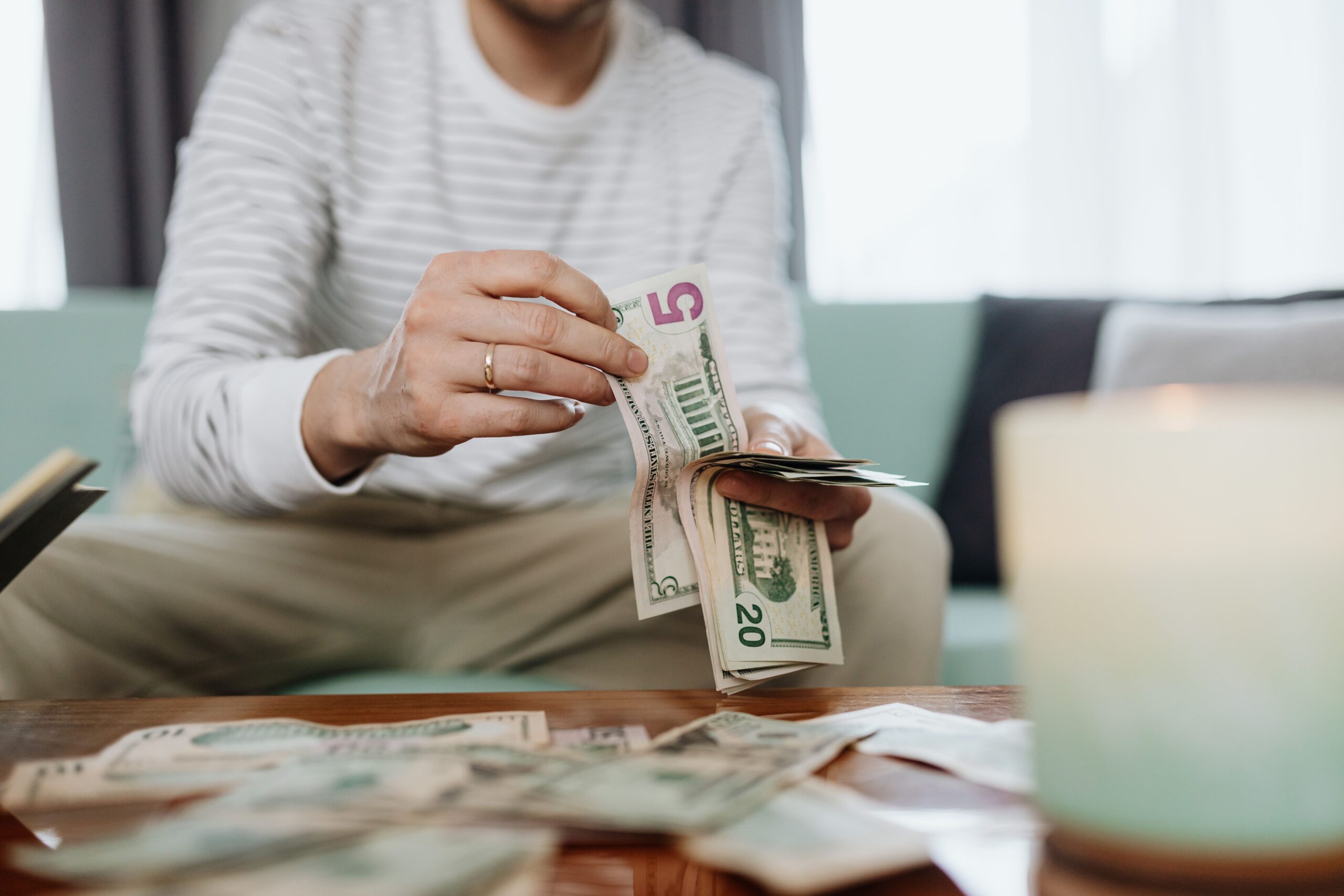 Prosečna potrošačka korpa u Srbiji iznosi 110.739 dinara, neto plata 118.398 dinara