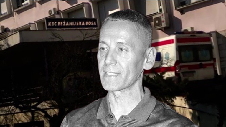 NEOBIČAN PRIZOR ISPRED VRATA SAŠE VIDIĆA: Komšije zatekle ceduljicu sa brojem i adresom na vratima (FOTO) – ceduljica sa brojem telefona