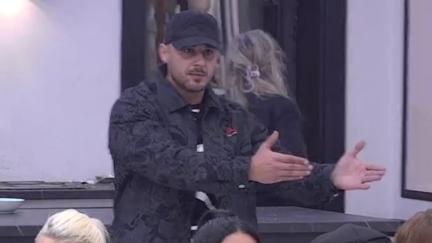 RASPLAMSALA SE SVAĐA U BELOJ KUĆI: Marko Stefanović izneo detalje raskida sa Sanjom Grujić pred svima (VIDEO) – raskid Sanje Grujić i Marka Stefanovića